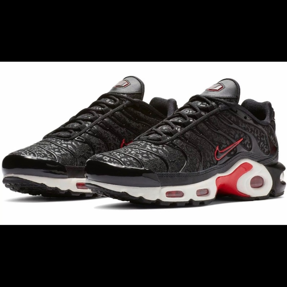 Nike Air Max Plus PRM TN Black Red Shoes Sneakers BV6116-001 Women's sz 7.5